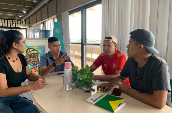 Bolsistas indígenas do Programa Cidadania Viva participam de curso promovido pela Ecouniversidade