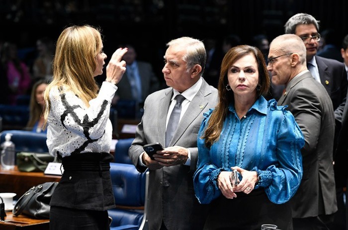 A senadora Professora Dorinha Seabra (à dir.) é relatora de projeto que cria o programa Escola em Tempo Integral - Foto: Jefferson Rudy/Agência Senado