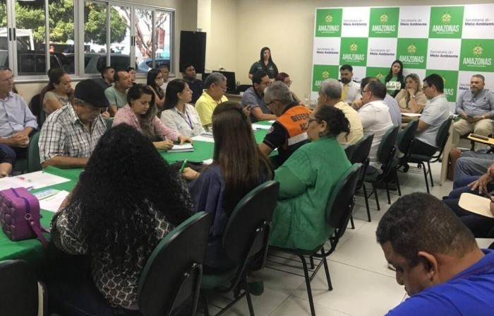 Núcleo de Inteligência em Segurança Escolar apreende adolescente com arma falsa e munição