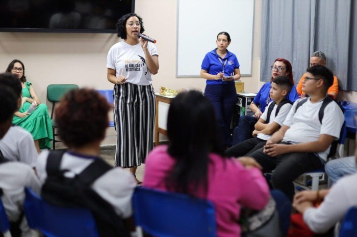 Prosamin+ promove roda de conversa sobre discriminação racial na Comunidade da Sharp
