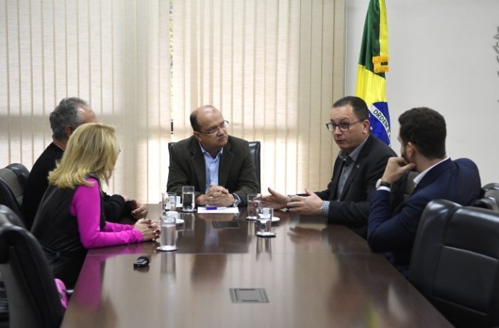 Governador em exercício apresenta avanços tecnológicos aos Detrans de SP e PR