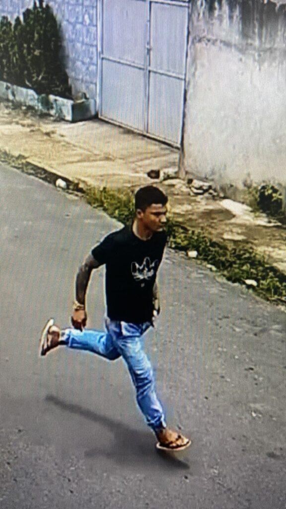 Polícia Civil divulga imagem de dupla por praticar arrastões na zona norte de Manaus