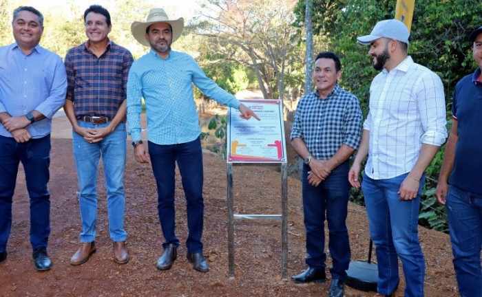 Governador Wanderlei Barbosa visita obras em Aparecida do Rio Negro e participa da cavalgada de abertura dos festejos de Nossa Senhora Aparecida 