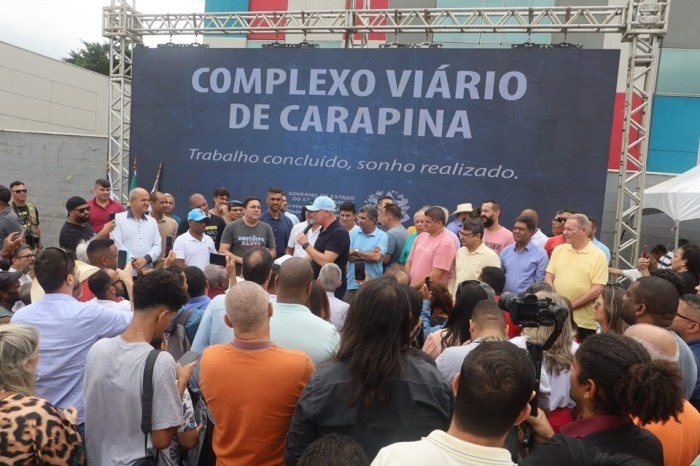 Governador inaugura viaduto e obras do Complexo Viário de Carapina