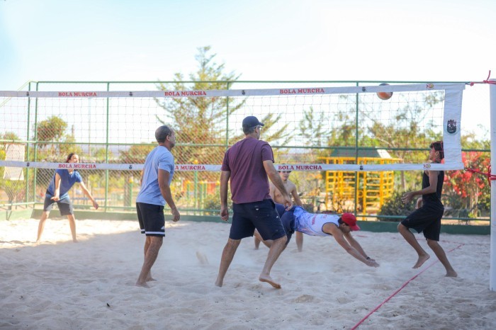 GDF doa areia de campeonato de vôlei de praia para quadras e parquinhos