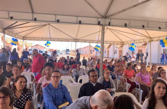 Realizando sonhos: Agehab entrega 33 novas moradias em Costa Rica