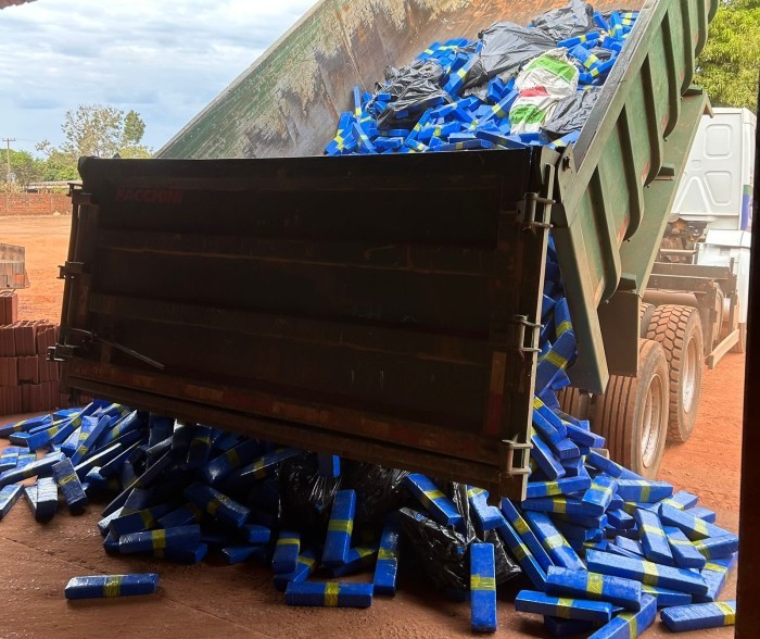 Polícia Civil incinera mais de 1.800kg de maconha em Guia Lopes da Laguna