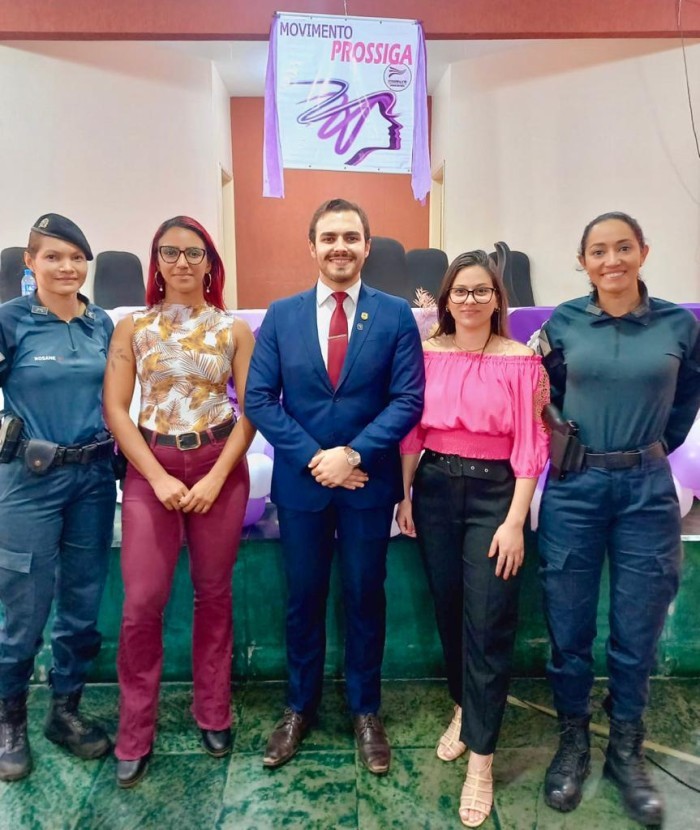 Polícia Civil palestra sobre violência de gênero no Programa Mulher Segura da Polícia Militar