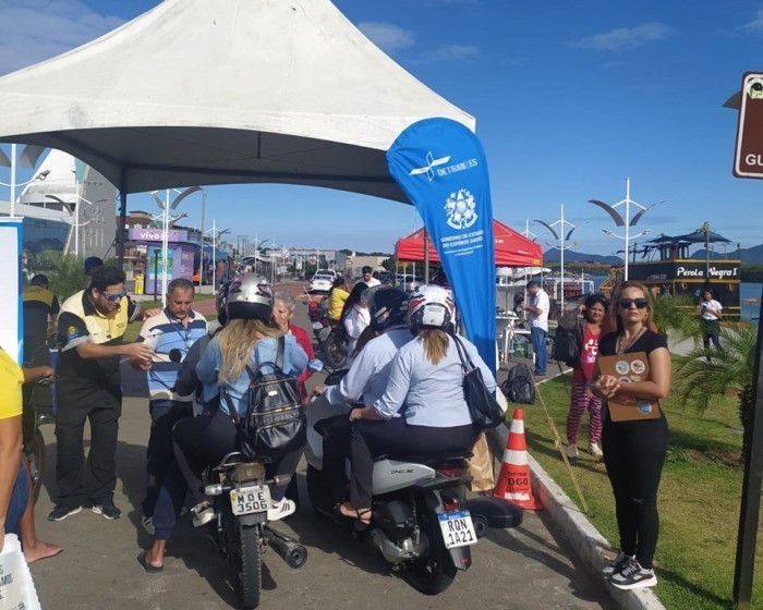 Detran|ES promove ações educativas para motociclistas em municípios do interior do Estado