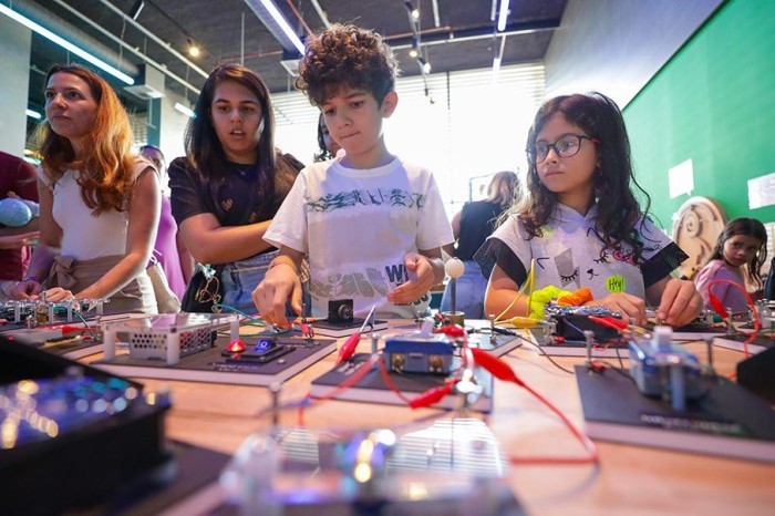 Parceria levará 14 mil alunos da rede pública a espaço de inovação