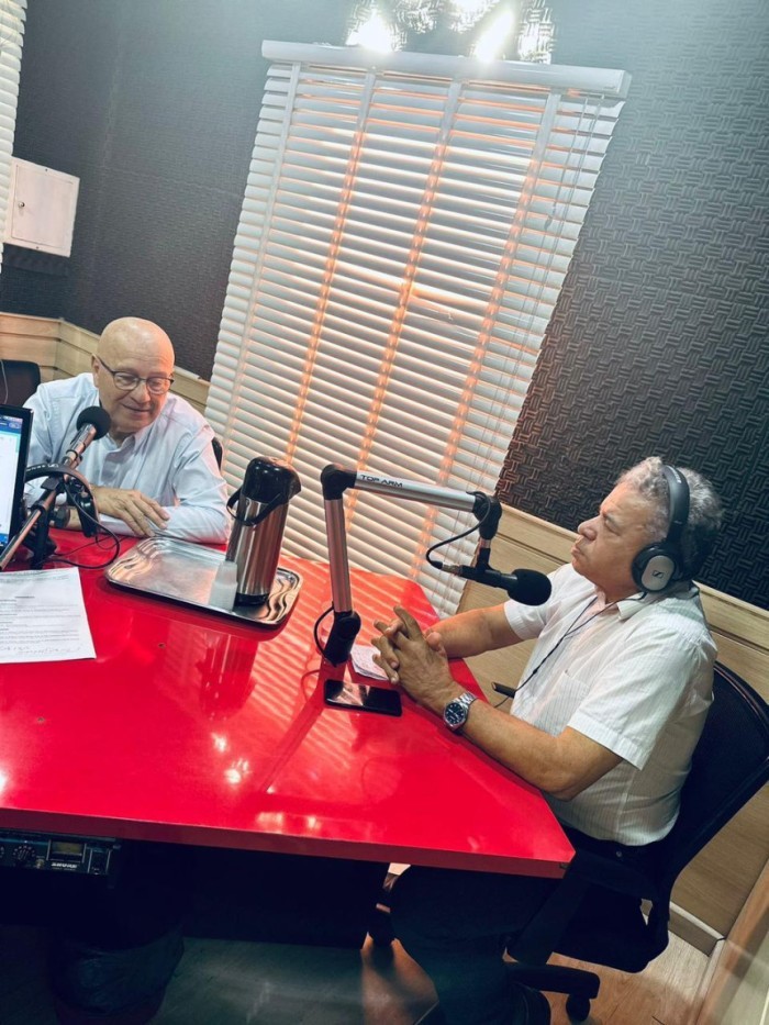 Romanelli enfatiza que a concessão das rodovias paranaenses terá duração de 30 anos e ressalta os esforços da Assembleia Legislativa para garantir o leilão pela menor tarifa e derrotar o modelo híbrido que pretendia cobrar taxa de outorga dos usuários. Fo