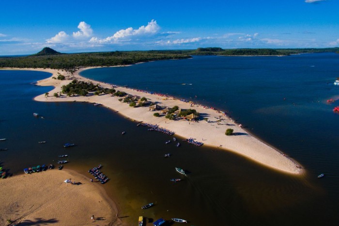 Obras do 1º sistema de abastecimento de água e esgoto de Alter do Chão avançam
