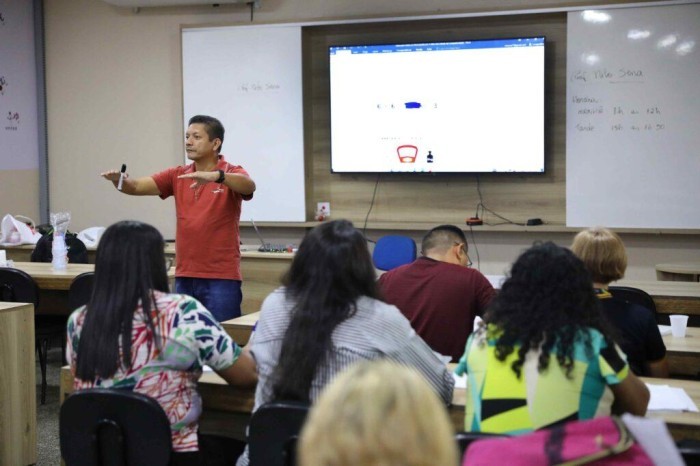 Saeb 2023: Professores da rede estadual iniciam formação com metodologias voltadas para avançar em índices educacionais