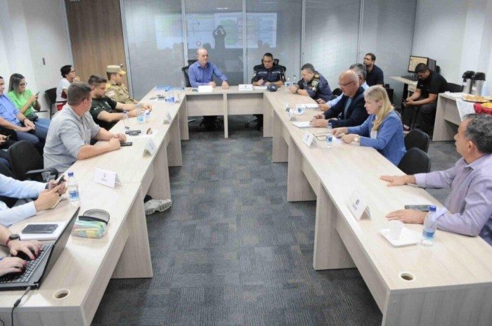 Representantes das Forças de Segurança do Amazonas participam de reunião de alinhamento para fortalecimento de ações no Estado