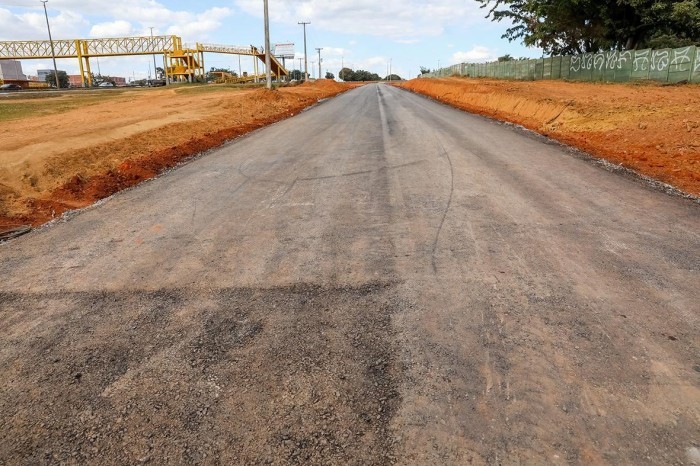 Marginal de Vicente Pires, na Estrutural, volta a ter mão dupla