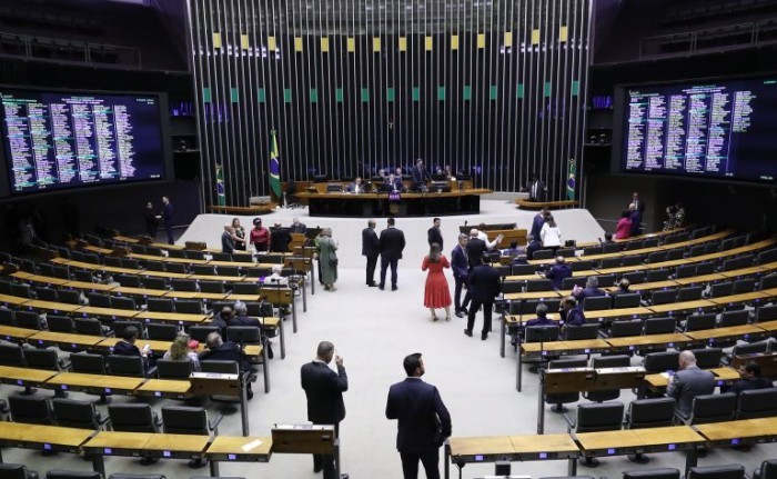 Plenário inicia a Ordem do Dia para analisar propostas; acompanhe