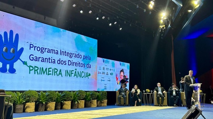 Delegada da DEPCA representa Delegado-Geral no lançamento do Programa Integrado pela Garantia da Primeira Infância em Campo Grande