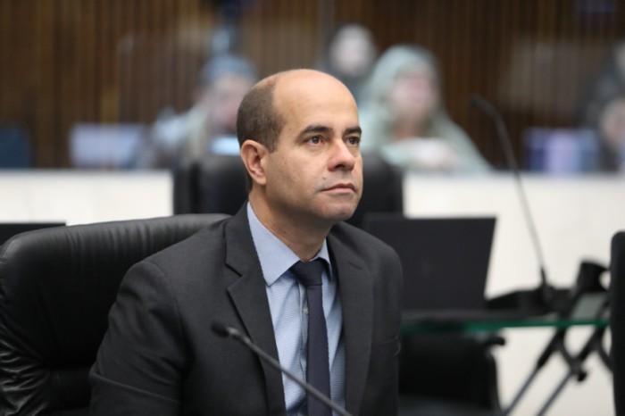 “Vamos apresentar o cenário da reforma tributária, o que foi aprovado na Câmara dos Deputados e as perspectivas no Senado. O objetivo da nossa Frente, da ALEP, é esse, de levar aos paranaenses e aos diferentes segmentos da sociedade os impactos do que est