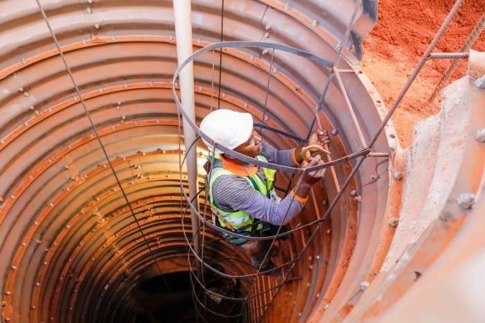 Mais de 2,2 km de túneis do Drenar DF já foram escavados