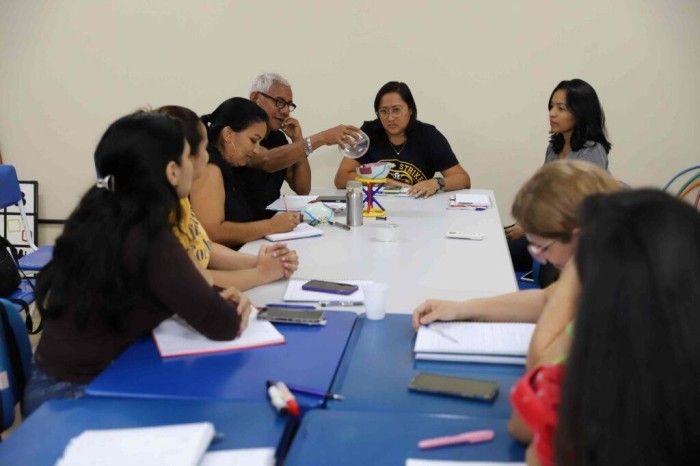 Escola Mayara Redman realiza palestras e cursos para profissionais da educação especial