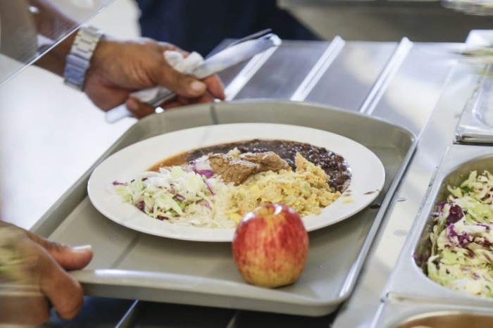 MP prorroga em um ano prazo para regulamentação do vale-refeição - (Foto: Pedro Ribas/Agência de Notícias do Paraná)