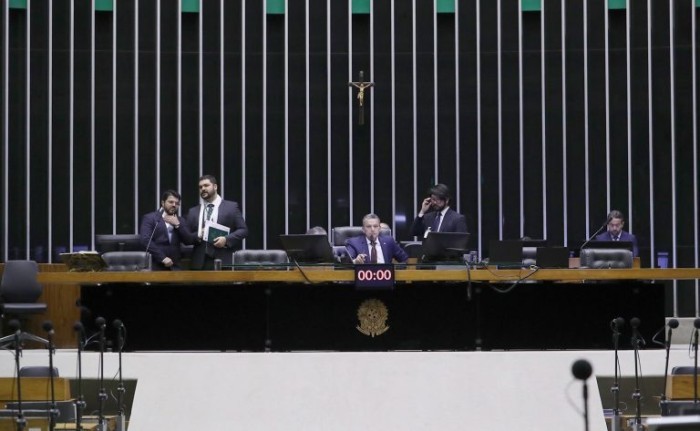 Câmara realiza sessão para análise de propostas; acompanhe