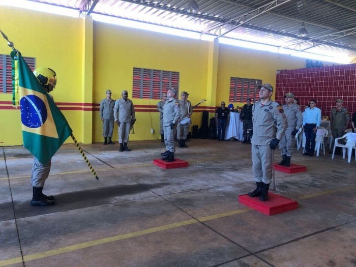 Poder Público prestigia passagem de comando do 19º Subgrupamento de Bombeiros...