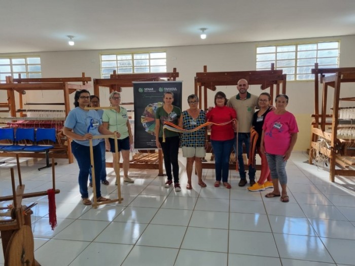 Curso gratuito de Faixa Pantaneira promove emprego e renda na Rica Trama em...
