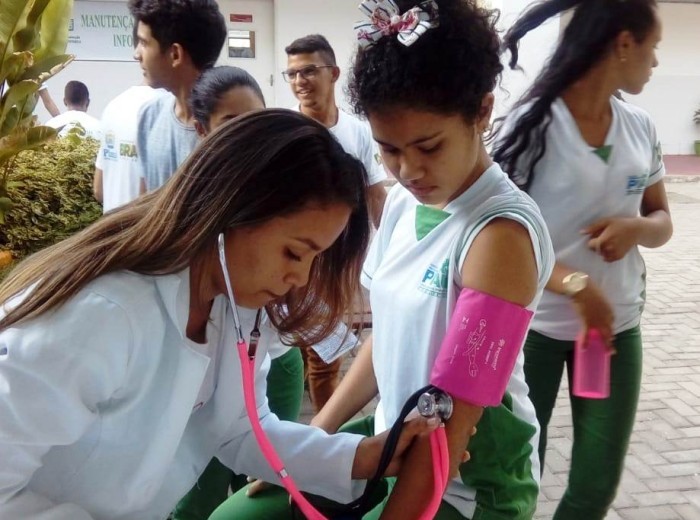 Governo paga mais de R$ 360 mil em bolsa de estágio para estudantes da Educação Profissional