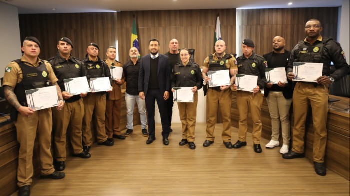 Em comemoração ao aniversário da PM, Assembleia homenageia integrantes da corporação