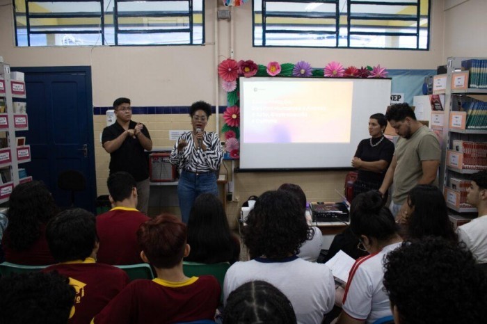 Estudantes da zona centro-sul participam do projeto desenvolvido por Escola de Jornalismo