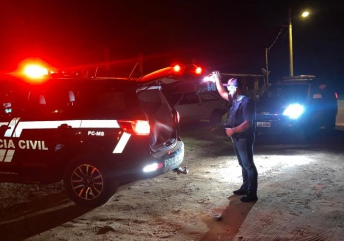 Polícia Civil desmonta esquema criminoso e prende casal de traficantes que utilizava filho de 11 anos para entrega de drogas em Juti