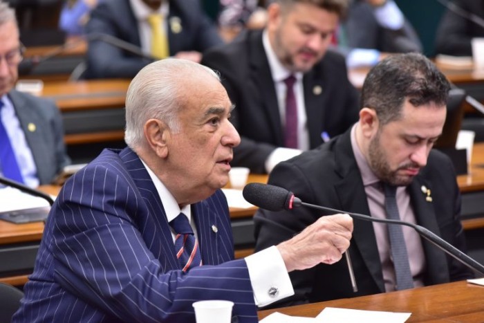 Comissão aprova projeto que revê a suspensão da CNH para motoristas com menos de 40 pontos