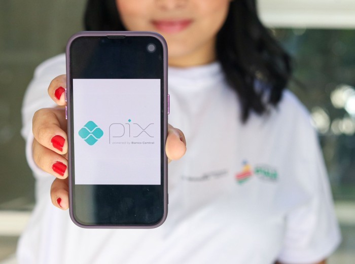 Seduc é a primeira instituição pública do Nordeste a utilizar o pix para pagar bolsas a estudantes