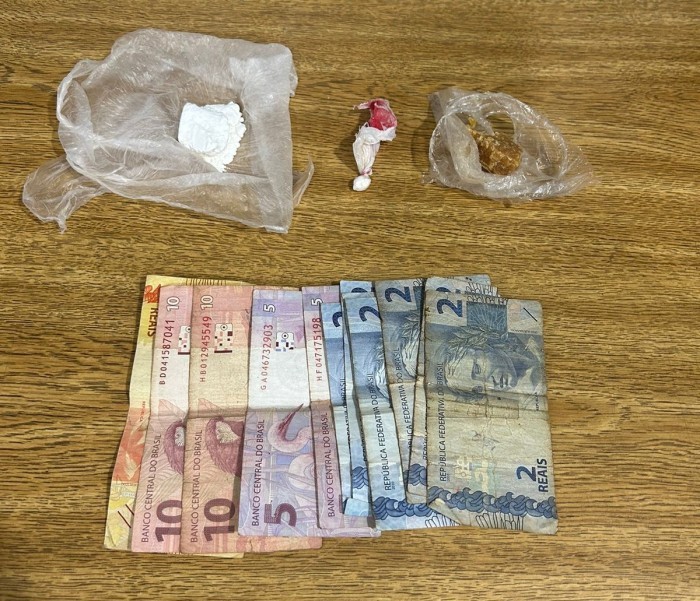 Polícia Civil realiza prisão em flagrante por tráfico de drogas e apreende crack e cocaína em Dourados