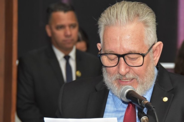 Lei: Reconhecida a Utilidade Pública do Instituto Florestinha