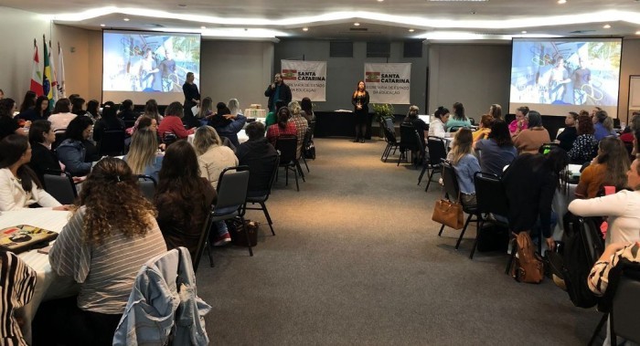 Secretaria de Estado da Educação promove capacitação sobre o Programa de Acolhimento ao Migrante e Refugiado (PARE)