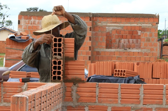 Agehab ajusta critérios de pré-seleção do Projeto Lote Urbanizado