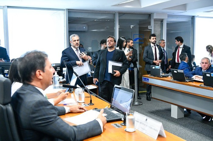 Maia: sabemos que não existem apenas duas câmeras na entrada do Ministério da Justiça - Foto: Geraldo Magela/Agência Senado