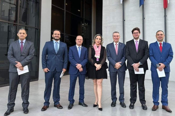 Paulo Corrêa participa da posse do novo presidente do Paraguai e aposta no fortalecimento