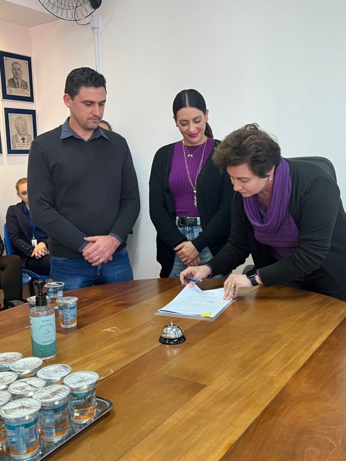 Deputada Mabel Canto (PSDB) entrega recursos para a Saúde e Educação de Irati