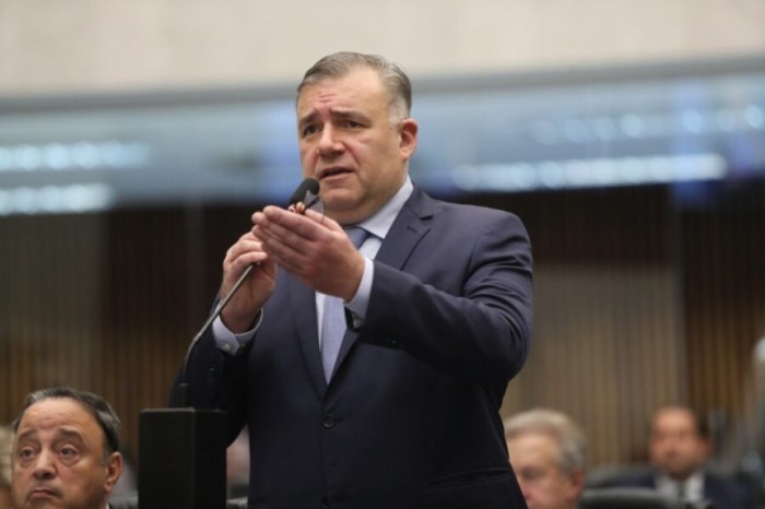 Deputado Ney Leprevost (União) protocola projeto de combate à recepção de cargas furtadas de caminhões