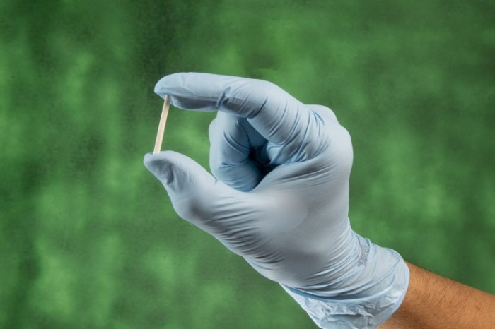 Implantes hormonais estão sendo difundidos com apelo estético - (Foto: Getty Images)