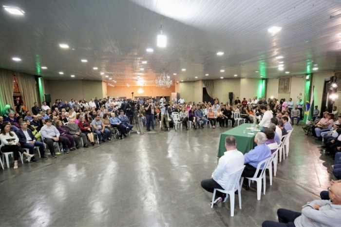 Realizado durante a Exposição Feira Agropecuária e Industrial de Santo Antônio da Platina (EFAPI), o evento resultou em uma série de reivindicações assinadas por representantes de prefeituras, câmara de vereadores, entidades de classe, sindicatos, associa