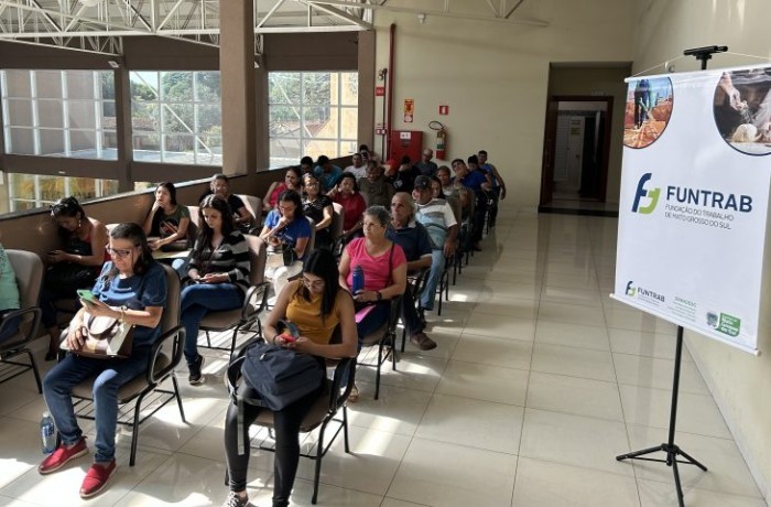 Motivados por fé e esperança, candidatos buscam recolocação na penúltima ação da Funtrab no santuário Perpétuo Socorro