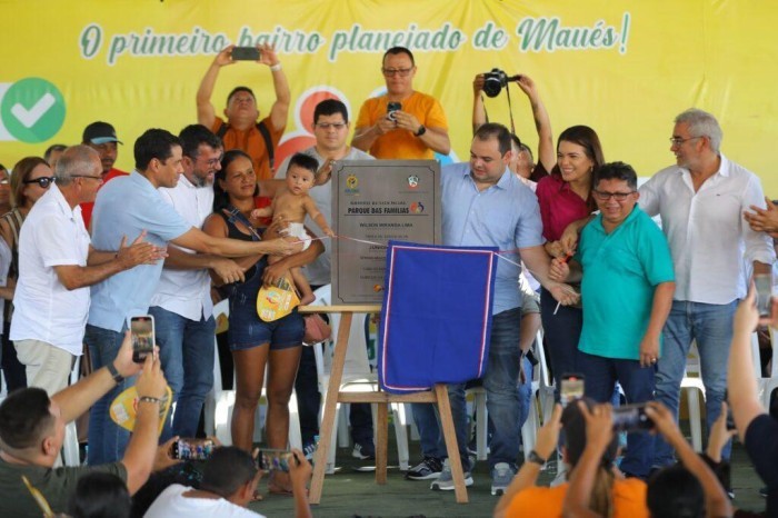 Em Maués, governador Wilson Lima inaugura loteamento na estrada do Guaranatuba