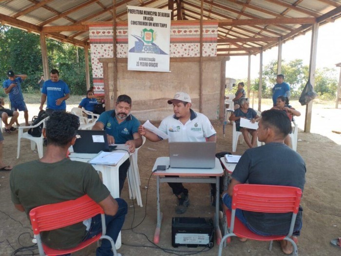 Em Borba, Governo do Amazonas regulariza documentação de produtores da RDS do Canumã