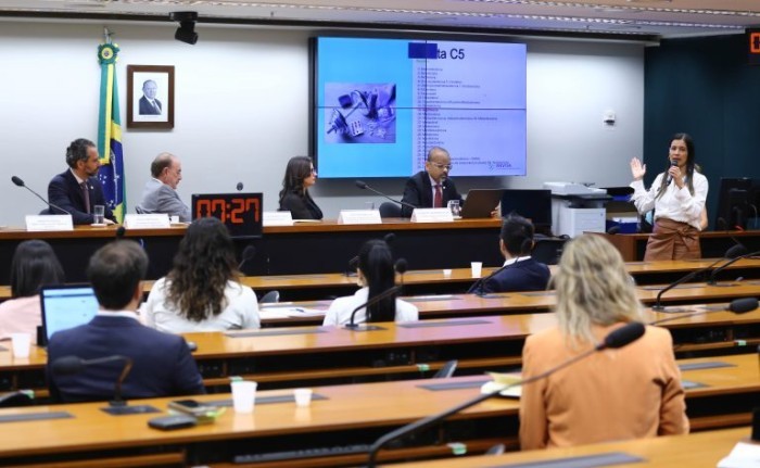 Comissão do Esporte da Câmara ouviu representantes de sociedades médicas - (Foto: Vinicius Loures/Câmara dos Deputados)