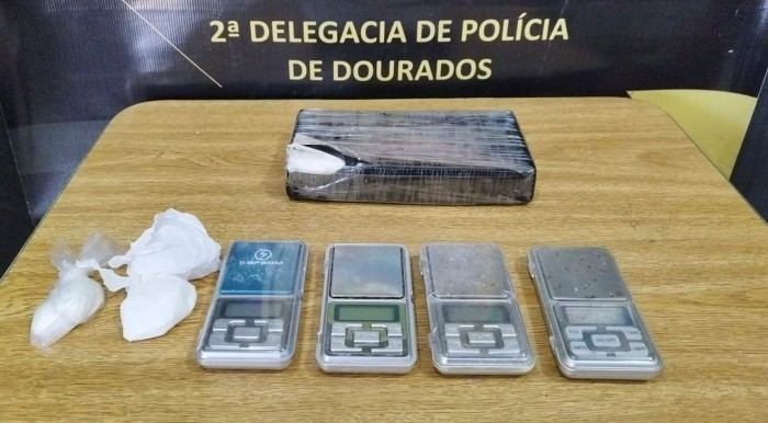 Polícia Civil prende dois homens por tráfico de drogas e associação, em Dourados