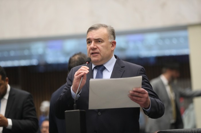 Coordenador da Frente Parlamentar da Medicina reforça convite para vacinação contra poliomielite